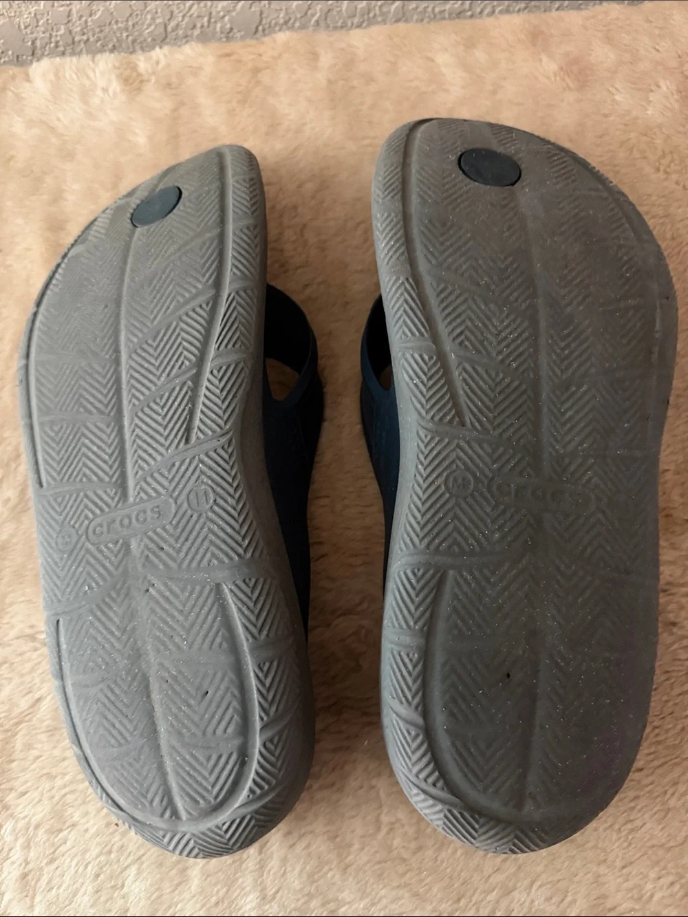 Crocs flip flops 3713